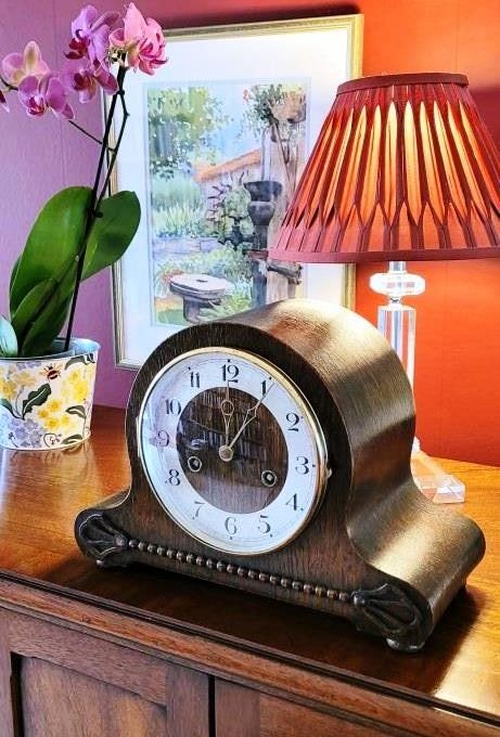 HAC mantel clock