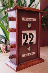 Catch 22 - on a vintage perpetual calendar